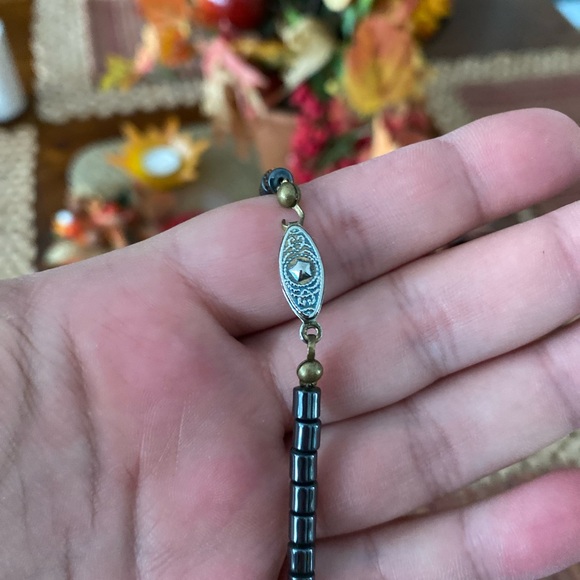 GORGEOUS VINTAGE METALLIC HEMATITE PENDANT NECKLACE - Picture 15 of 16